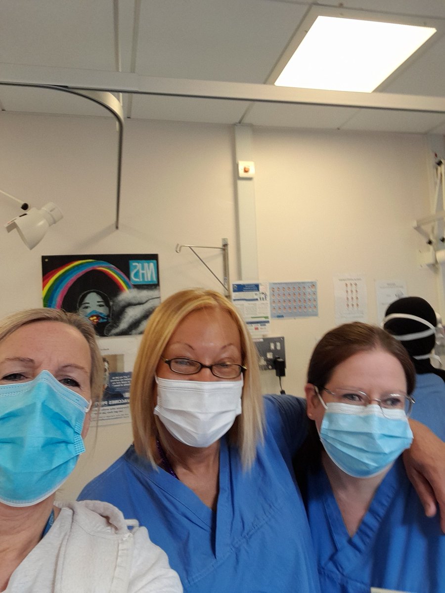 @31_respiratory <a href="/sonyajt1971/">Sonya Tetley</a> <a href="/karendawber/">Prof Karen Dawber 🌈</a> @mdhindmarsh 

A huge thank you to Sonya and the great nurses on the respiratory wards, such a fantastic team. I've had a brilliant time seeing the staff and patients.
Also another shout out to the FiT team  keeping me safe with my masks