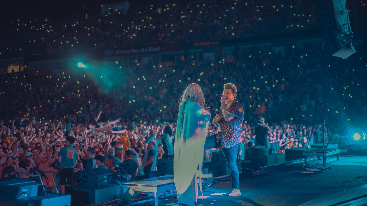 We released one of our biggest songs on this day in 2015 with the incomparable <a href="/MariaBrink/">Maria Brink</a>. Listen here: open.spotify.com/album/70TYHf7I…