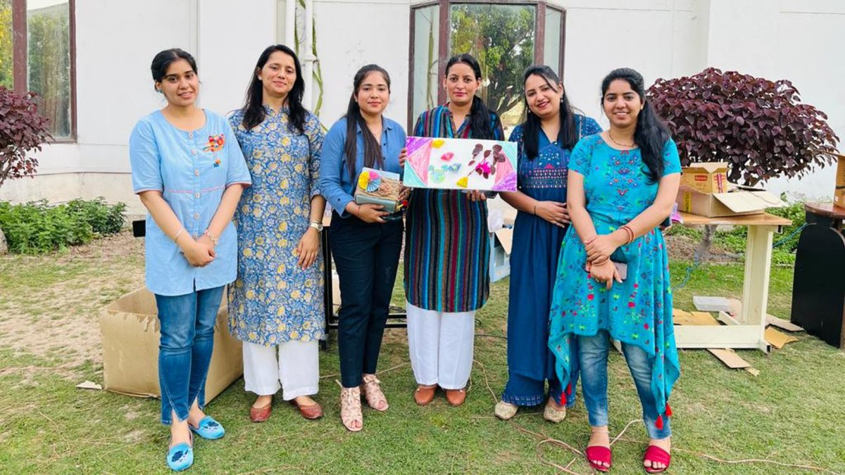 Seasiainfotech's tweet photo. This day marks the start of the #environmental movement. A little care of the #environment is one step closer to a safer future. Believing strongly in the notion, #Seasians came up with the marvelous idea for the theme of #EarthDay, and we got 3 #winners among our participants. https://t.co/BpppHdJ3vs