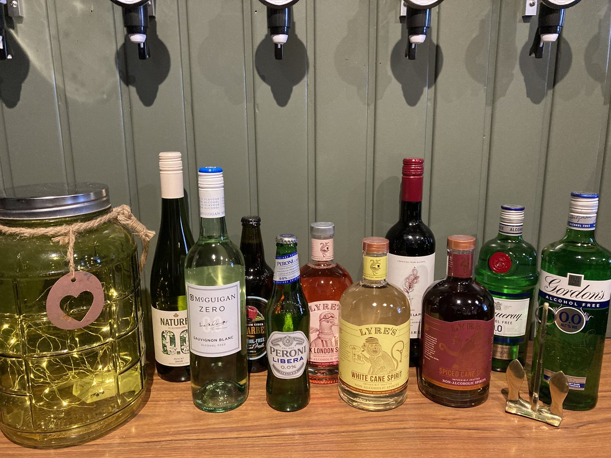 JeOhagan's tweet photo. The Anchor Tavern, Isle of Bute, Community owned has opened. Come and visit this idyllic location-extensive range of drinks including one of the biggest ranges of non alcoholic drinks; wines, beers, gins and other spirits #alcoholfree #isleofbute #sobrietyrocks https://t.co/fC3zYVyQ2M