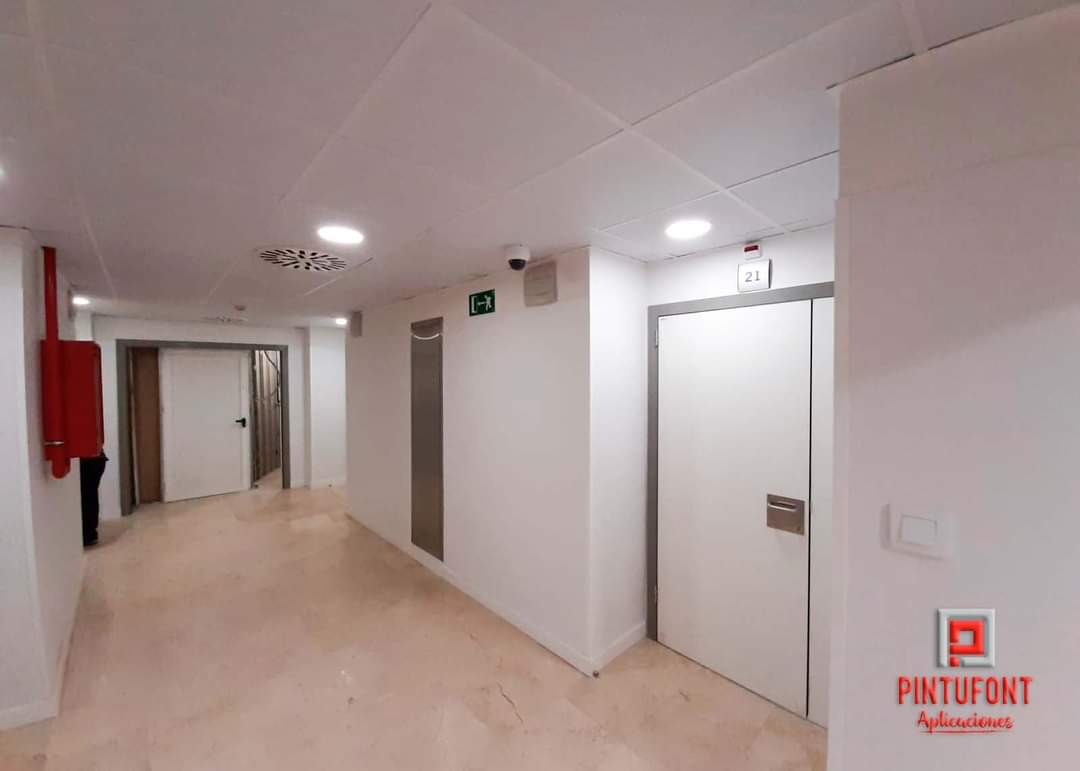 Pintufont1's tweet photo. Hoy presentamos nuestro #trabajoterminado en la zona de salud mental del HVM de #Sevilla, ya os adelantábamos fotos del #proceso, esperamos que el #resultado sea de vuestro agrado. Hemos realizado:#ColocacióndeRevestimientos de #PoliCarbonato, #Pintado de #Habitaciones, #puertas https://t.co/yCOxb2wAoX