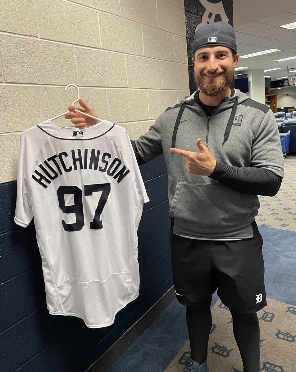 Jordan Field (@field_jordan) on Twitter photo Looks like <a href="/ehaase3/">Eric Haase</a> won’t be the only <a href="/DivineChildSch/">Divine Child Catholic Schools</a> alum in a <a href="/tigers/">Detroit Tigers</a> jersey tonight. 💪〽️ #GoBlue Looks like <a href="/ehaase3/">Eric Haase</a> won’t be the only <a href="/DivineChildSch/">Divine Child Catholic Schools</a> alum in a <a href="/tigers/">Detroit Tigers</a> jersey tonight. 💪〽️ #GoBlue