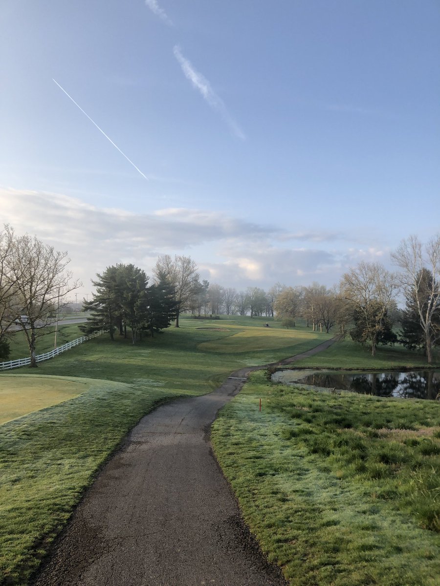 UniversityTurf's tweet image. A beautiful morning for the 21st McChesney Golf Scramble @EKURecAndPark #EKU #BigE