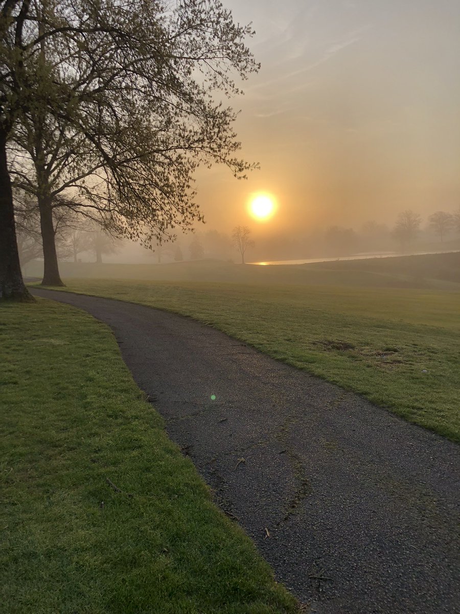 UniversityTurf's tweet image. A beautiful morning for the 21st McChesney Golf Scramble @EKURecAndPark #EKU #BigE