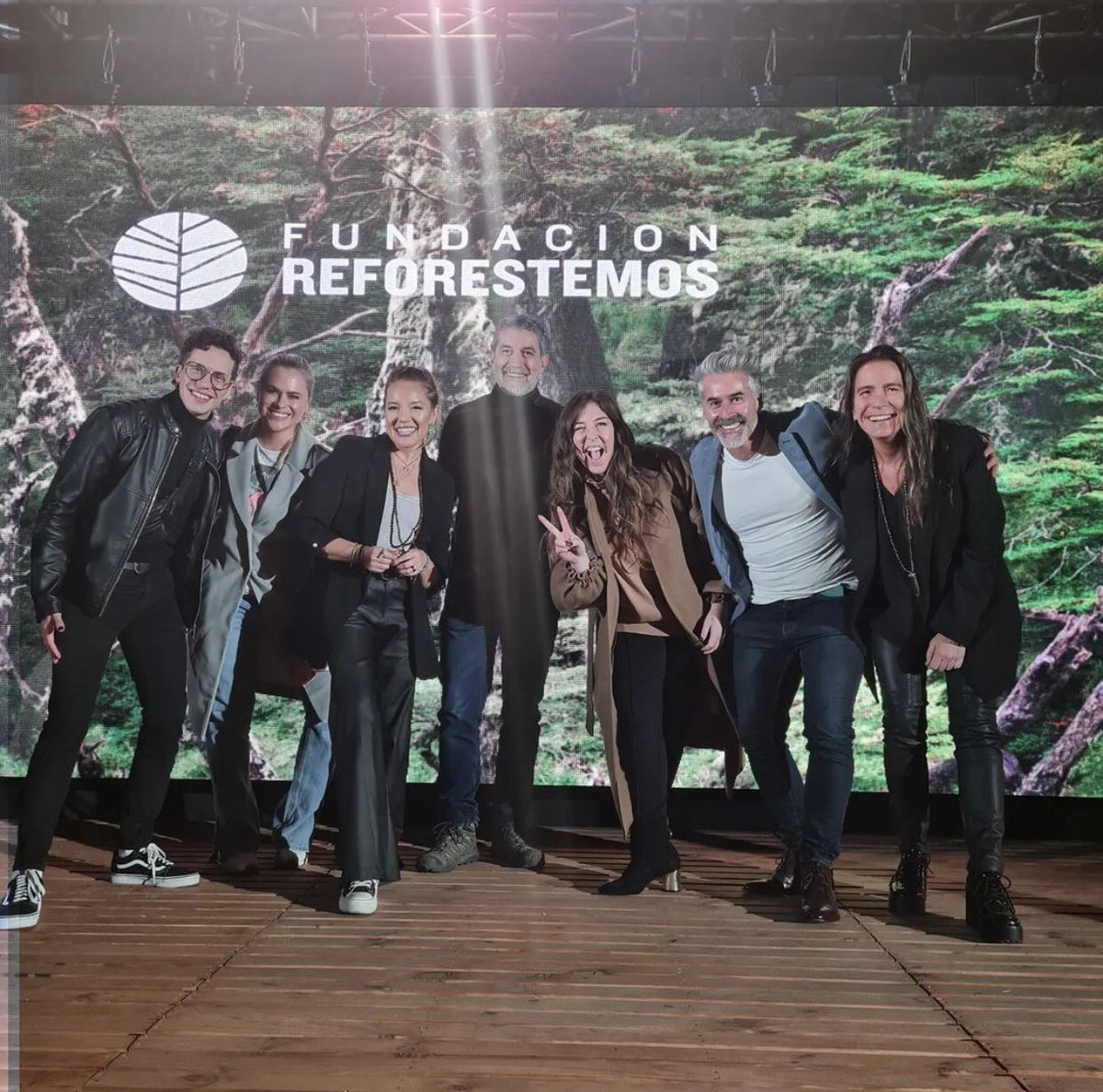 Conmemoramos el #DiaMundialDeLaTierra con la celebración de nuestro aniversario y la llegada al millón de árboles, que contó con lanzamiento de nuestro documental y la exposición de la científica chilena dra. <a href="/olgabarbosa/">Olga Barbosa</a>
<a href="/MMAChile/">Ministerio del Medio Ambiente</a> 
<a href="/parquemetminvu/">Parquemet</a> 
<a href="/chilevision/">Chilevisión</a> 
<a href="/MarcaChile/">Imagen de Chile</a>