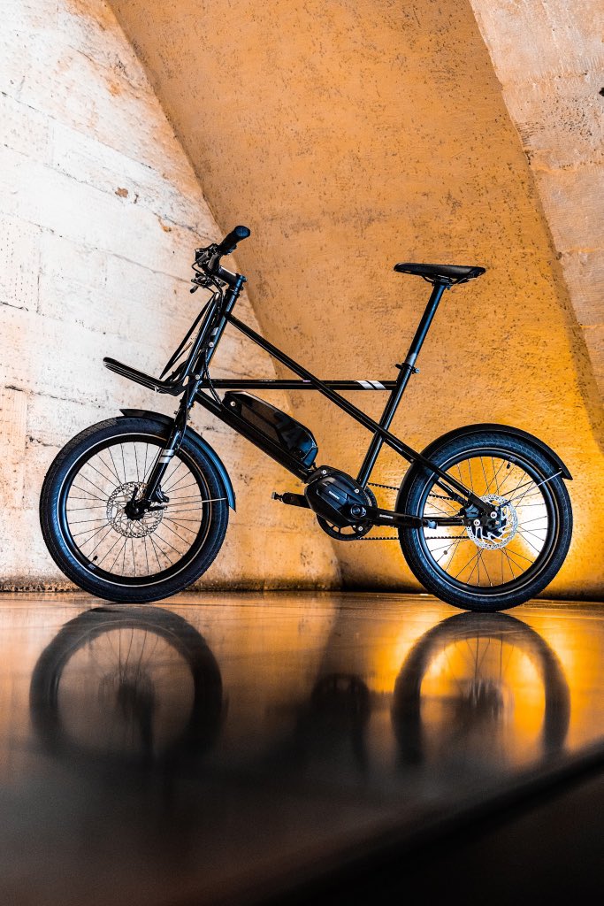 Cooperbear's tweet photo. Today the brand new @cooperbikes range launches. Here’s a sneak peak at the UTY coming later in the summer. Honestly the most fun I’ve had on bike riding this around london! 🇬🇧
#commutebybike #steelisreal #cooperbike #ebike #london https://t.co/x4rAurK9EC