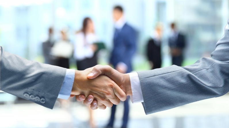 Join us as an affiliate and only by referring people get 50% in commission paid to your account! 

Start by joining forextrading.pro