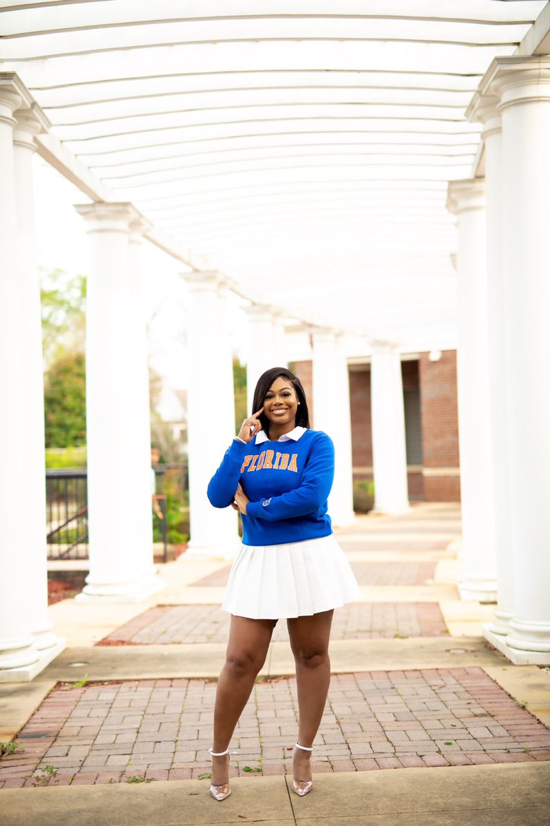 __BrittanyBM's tweet photo. I’m proud to announce that I will be attending the 9th best college of veterinary medicine NATIONWIDE, The University of Florida College of Veterinary Medicine, starting in Fall 2022. I would like to thank GOD, my mother, my grandmother, &amp; my immediate family! #UFCVM 🐊💙🧡 https://t.co/XOZv1VHSrC