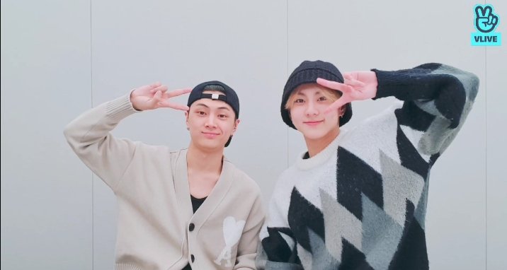 eri_the8star's tweet photo. LAYAG ANG JAYWON FOR TODAY'S VIDEO, SUNKI WHEN??!! #jaywonlive https://t.co/Pcgz9wkMIV