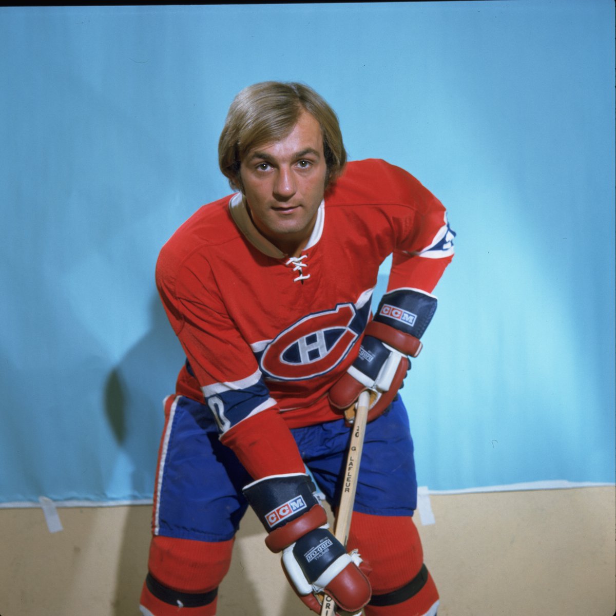 LeafsAlumni's tweet photo. The @LeafsAlumni are saddened to learn of the passing of Guy Lafleur.

Guy was a @CanadiensMTL icon and one of the most talented players in @NHL history. He won 5 Stanley Cups and recorded 1353 points in just 1126 regular season games played.

Our thoughts are with Guy's family. https://t.co/zEjji8jBn7