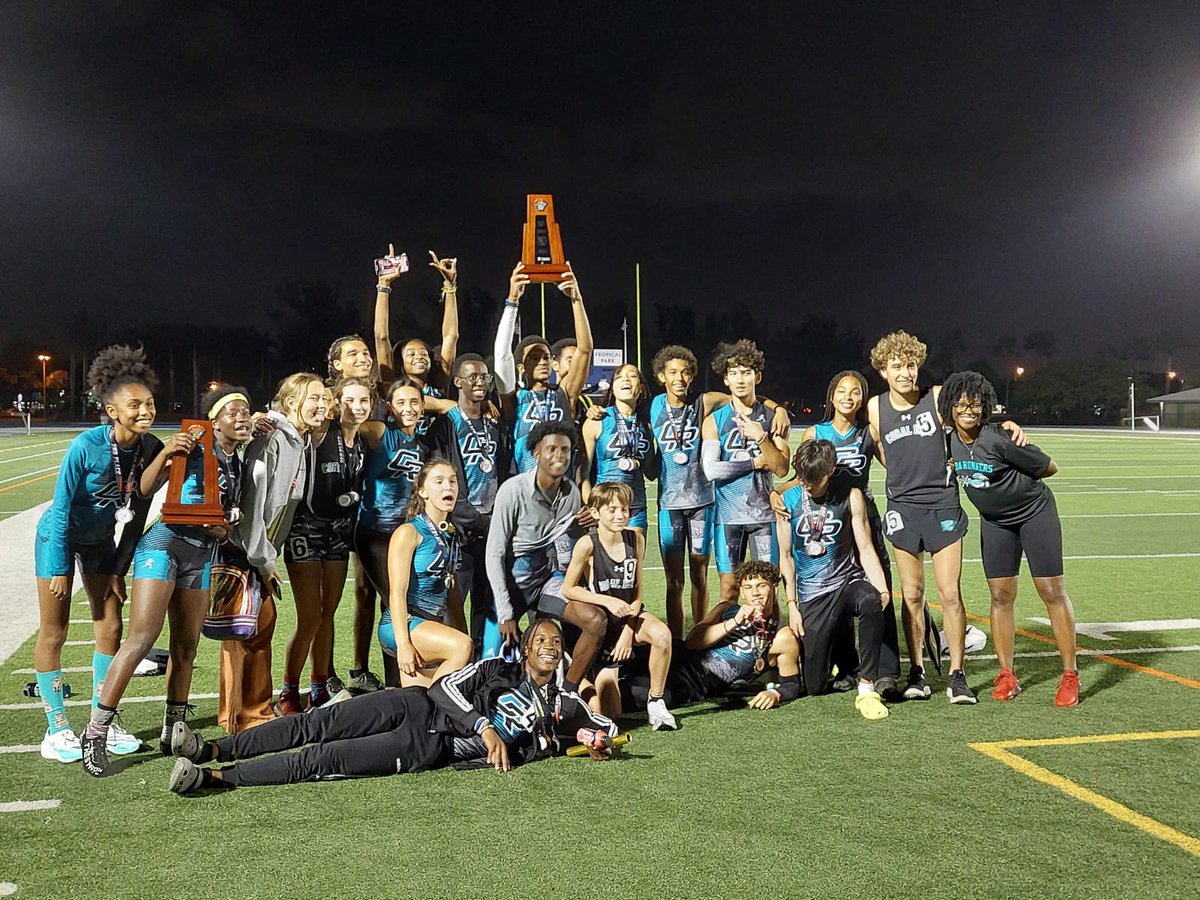 CudaRunners's tweet photo. What an incredible night from our @CudaRunners Stars &amp; Coaches at the FHSAA 4A District 16 Championship 4/21/22

They were on 🔥

Girls 🥇 
Boys🥈
Several athletes PR’d &amp; advanced to Regionals
@reefathletics1 @sr_reef @flrunners @FHSAA @FloTrack @MDCPSSouth @CanesTrack @FSU_Track https://t.co/Howd2d1gqD