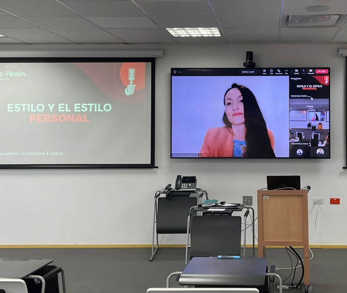 Cada experiencia en formación es única. 2 días d trabajo en #ImagenAutenticidad con 1 gran grupo en Bogotá. Gracias Alex Pinilla, El Locutorio, por tu confianza y su saber hacer. #formacionenempresas #etiqueta #comunicaciónefectiva #comunicacion #imagenpersonal #imagenprofesional