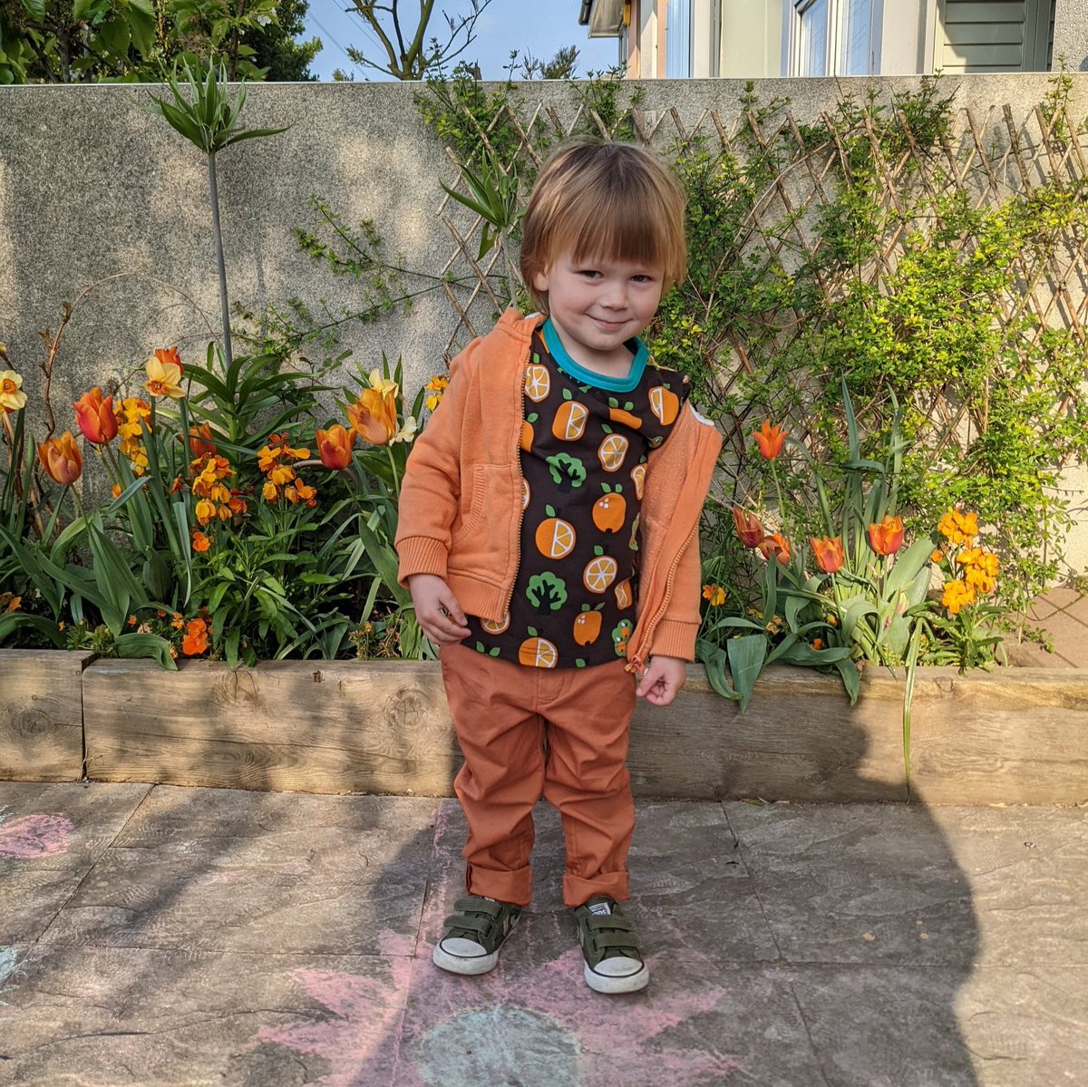 KitTarka's tweet photo. Kit's little brother Red is going orange at nursery today! All the children are wearing something orange and they have an amazing day planned - orange biscuit decorating, orange ice lolly making, orange painting and lots more! #GoOrangeForKit #NeonatalHerpesAwareness https://t.co/kzdmSCmRCN