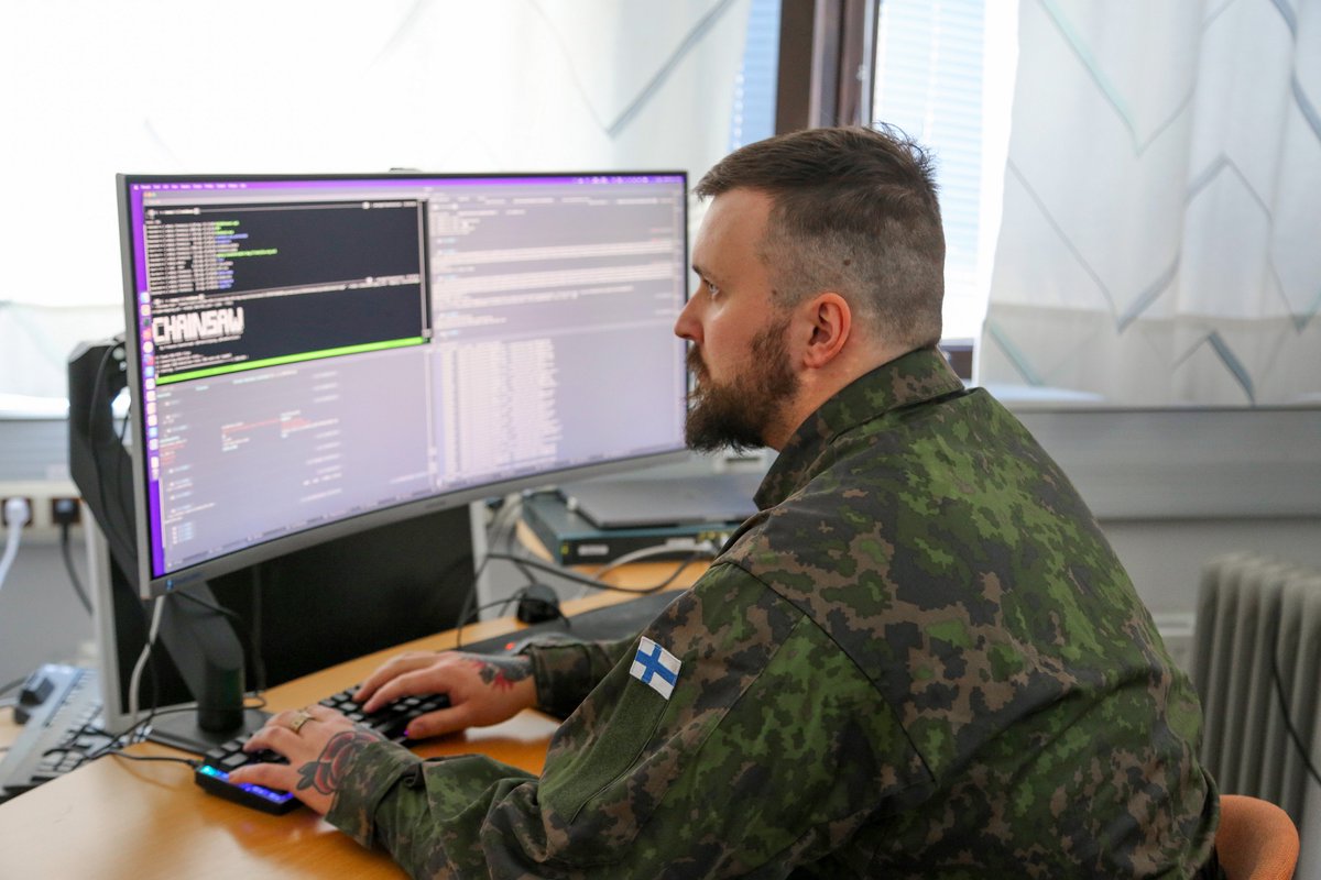 Torille! Puolustusvoimien ja <a href="/MPKoulutus/">MPK</a>  joukkue voitti tänään päättyneen #LockedShields2022  kyberpuolustusharjoituksen, johon osallistui yli 2000 pelaajaa 32 eri maasta. Kyseessä on NATO CCDCOE:n koordinoima maailman suurin tekninen kyberpuolustusharjoitus.
💪🧑‍💻