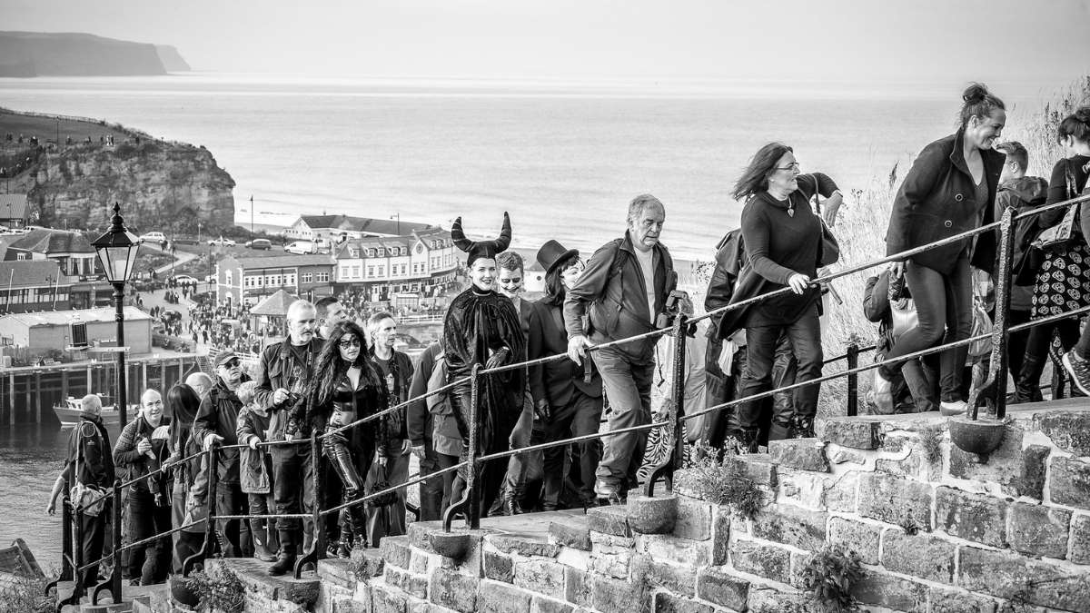 WHandGriffin's tweet photo. Let the fun commence... Today is the first day of the Whitby Goth Weekend! Pop in for a drink or two around the festivities. We love seeing all your fabulous outfits

https://t.co/zBv3x2EjGk

#gothweekend #whitbygothweekend #whitby https://t.co/YFE4nxJTfu