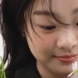 d_a___m_l's tweet photo. Cheeks o^__^o https://t.co/NIn0sXDlVR
