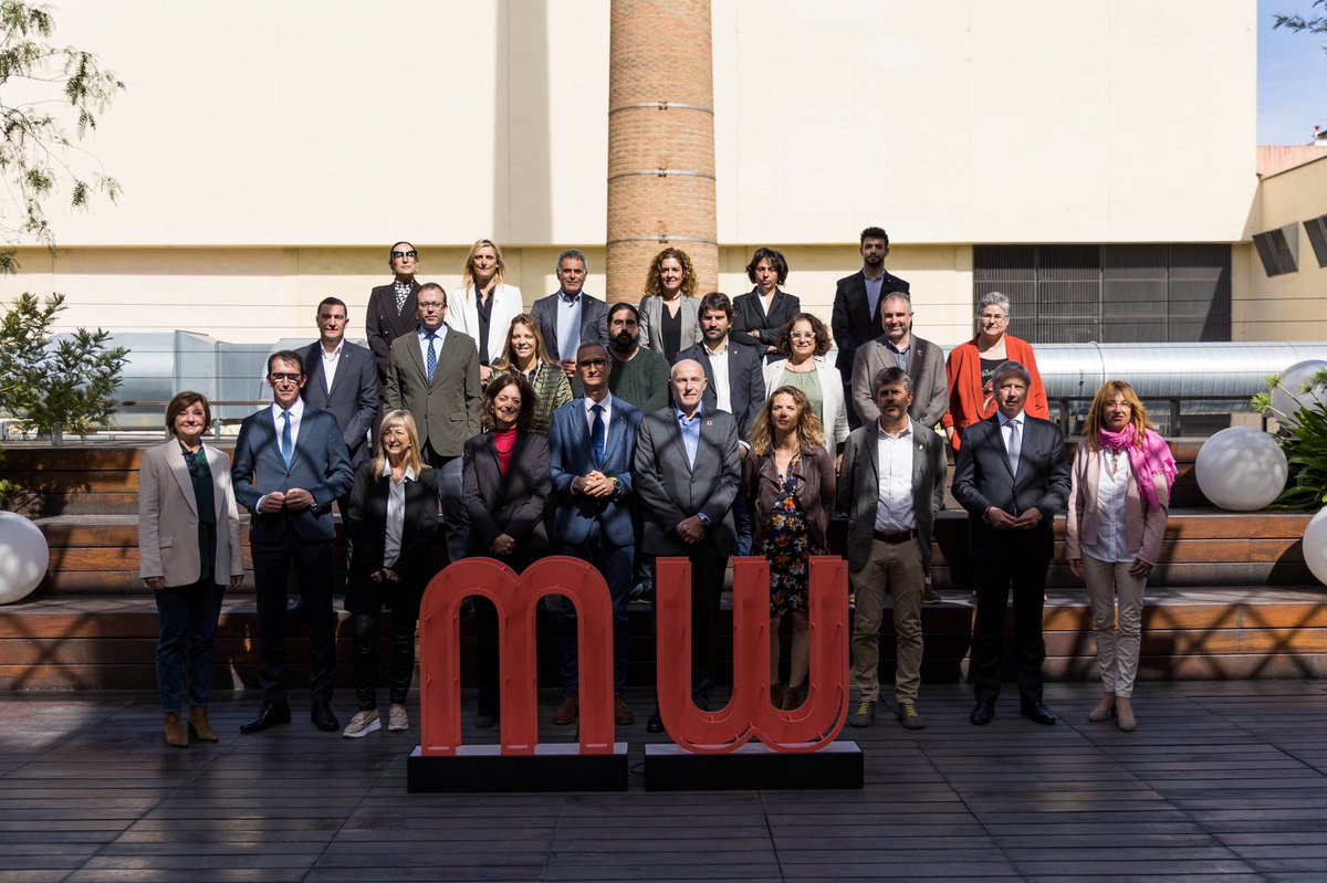 mWeek_MWC's tweet photo. Avui donem el tret de sortida a #mWeekCat22 amb la roda de premsa que se celebra avui a les 11h a l'antiga fàbrica d' @EstrellaDammCat. 📢
La 4a edició comença! Som-hi 👍
@tic @MWCapital @caixabank https://t.co/Jef7y4w5Zo