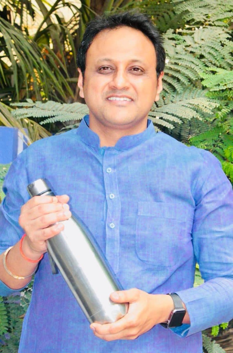 a_vghosalkar's tweet photo. Avoid the use of Plastics! #SayNoToPlastics
On the occasion of #WorldEarthDay, let us resolve Not to use Plastics
Join the "#PANCHMAHABHUTE -SAY NO TO PLASTICS" CAMPAIGN" and do your bit for the Earth and it's environment
#Cleangreenandenvironmentconscious
#bmcward1Update https://t.co/RL6dutD8h6