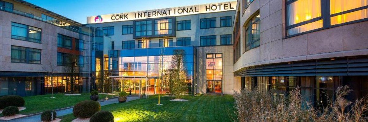 FGCSC1's tweet photo. We held our 1st AGM since the pandemic yesterday evening @No1CorkHotel 

Great to see members engaging with one another &amp; also with our public reps - @simoncoveney @jerrybuttimer @DeirdreCluneMEP @deirdreforde @CllrDesCahil @CllrShaneOC 

Thank you to @peterburkefg for Chairing https://t.co/YFkfKQteYw