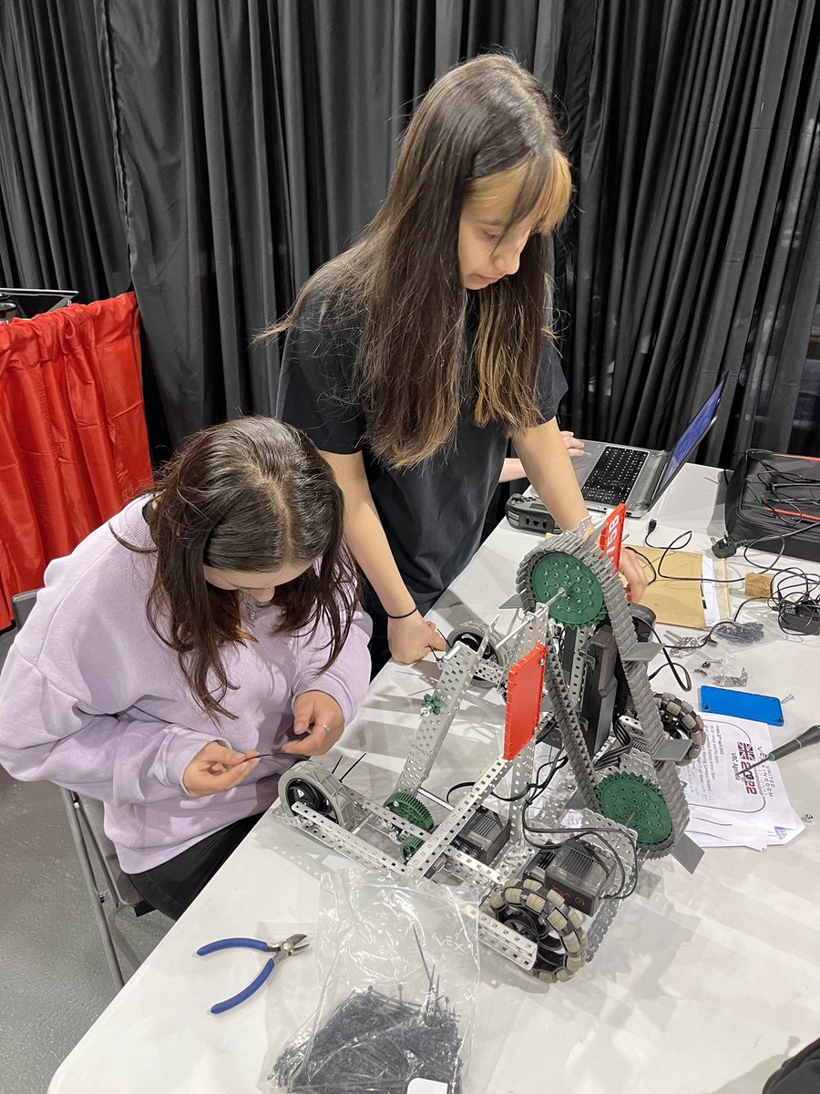 Not long to go before our first matches.  <a href="/NRGSComputing/">RGS Newcastle Computing</a> <a href="/RGSNewcastle/">RGS Newcastle</a> <a href="/GirlPoweredUK/">Girl Powered UK</a> <a href="/VEXRoboticsUK/">VEX Robotics UK</a>