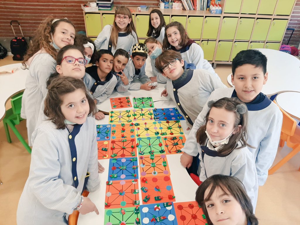 paretdelaeri's tweet photo. Feina feta!!! Feliç Diada de Sant Jordi!!! @immaculadahorta @LopezPasarin https://t.co/cOBXPwhmPD