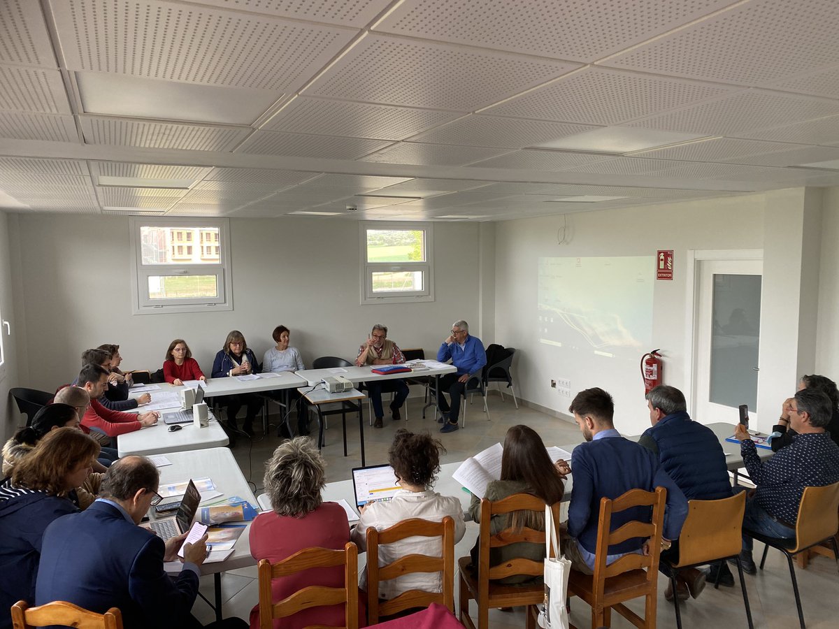 Down Huesca tweet media