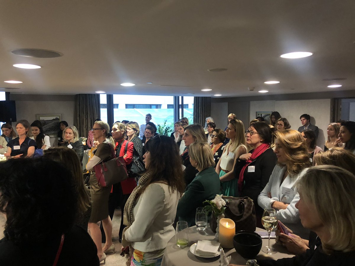 dcarlach's tweet photo. PARIS | Nous étions près d'une centaine hier pour le lancement de #Femmes du @MEDEF_Paris. 21 avril,date symbolique:anniversaire de l’ordonnance de 1944 accordant le droit de vote🗳️et l’éligibilité aux femmes. Un rdv très attendu par l'ensemble des femmes et des hommes présents🙏 https://t.co/0FCsyzg06F