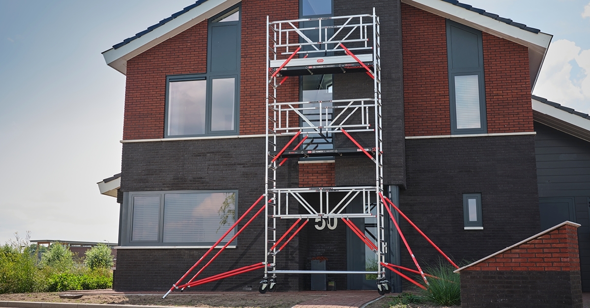 Een gratis platform uit jouw samenstelling én Fiber-Deck® platformen voor de prijs van hout. Altrex pakt uit met kortingen op alle steigers uit de RS TOWER 5-serie. Profiteer jij ook?!  #Actie p1e.nl/_394