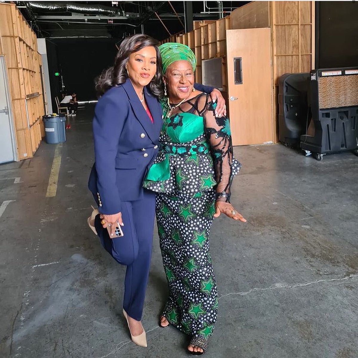 african_glitz's tweet photo. Check out these latest aesthetic photos from our favorite living-legendary 63-year-old #Nollywood actor #PatienceOzokwo aka #MamaG and popular 57-year-old American actress, producer, and television host #VivicaAFox aka #Msvfox. ππ½β€οΈβπ₯ππΎ
#mamagloversβ€β€ #africanwomen #queen https://t.co/185CJC6Lmc
