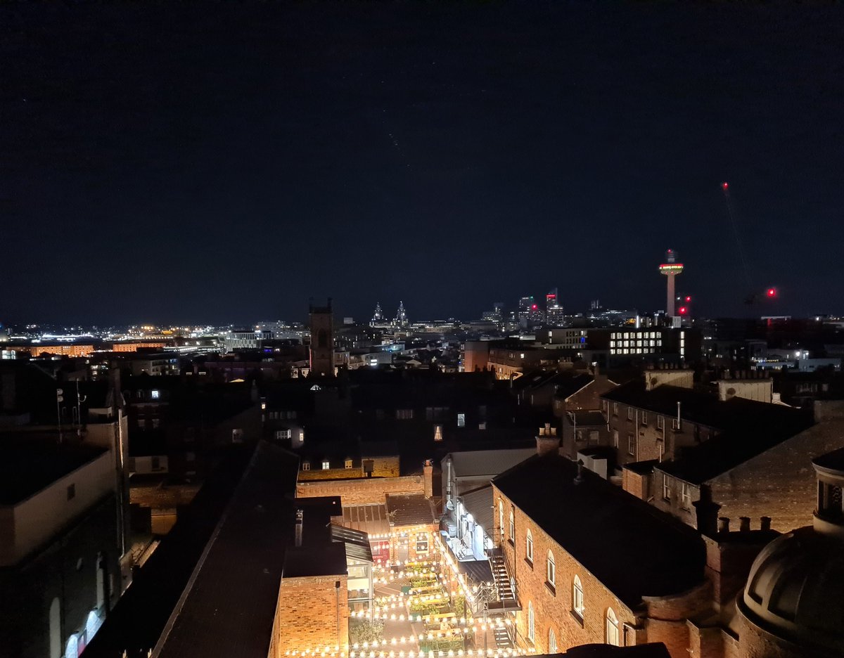 BD_Stew's tweet photo. Heading home after a brilliant few days in #Liverpool @MBAPostgradConf Thanks so much to the organisers & all the attendees - it was great to meet you & to hear about your amazing research. The future of marine biology is safe in your hands! π #MBAPGC22 π¦ππ±π¦ https://t.co/jpGAEZJV8T