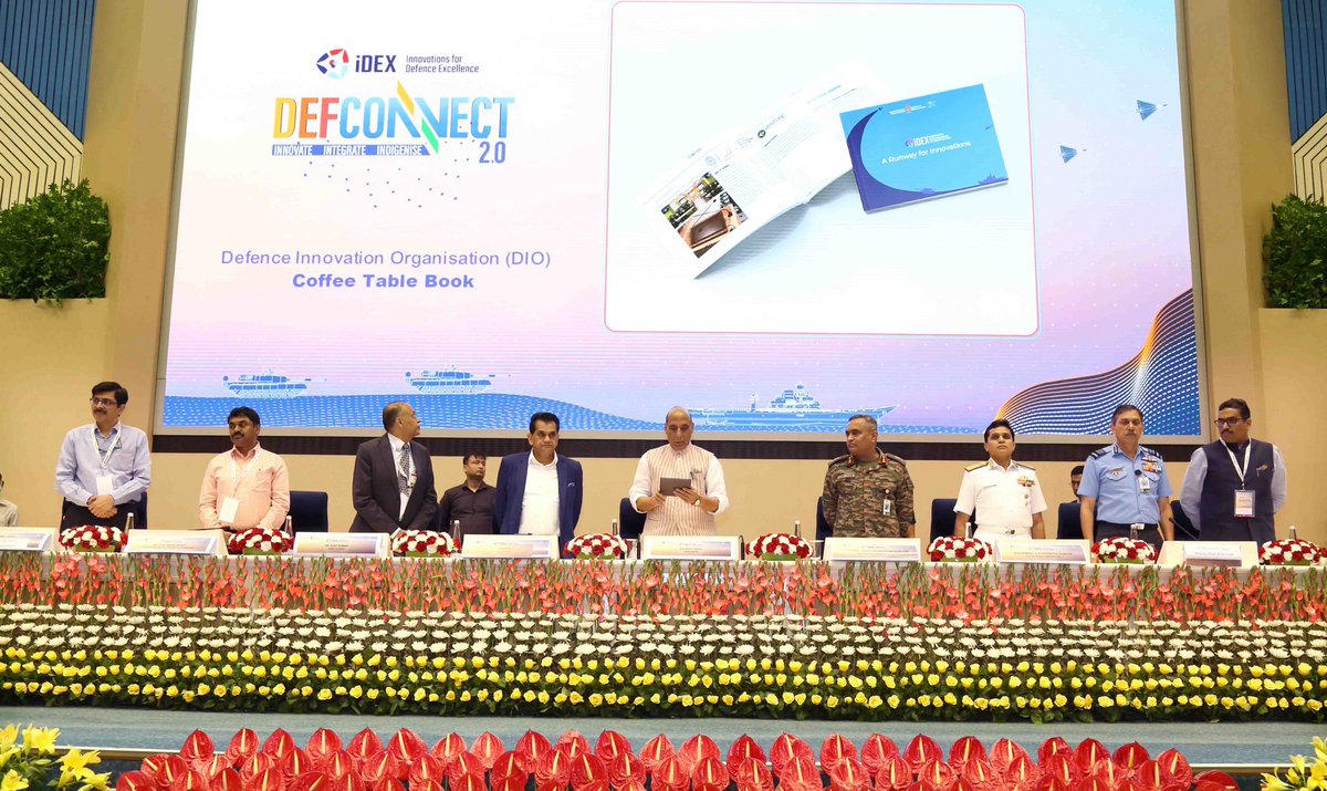 DDNewslive's tweet image. Defence Minister @rajnathsingh launches iDEX-Prime &amp;amp; 6th Defence India #StartUp Challenge during #DefConnect2.0 in New Delhi.

iDEX-Prime to support start-ups for projects beyond Rs 1.5 crore up to Rs 10 crore.