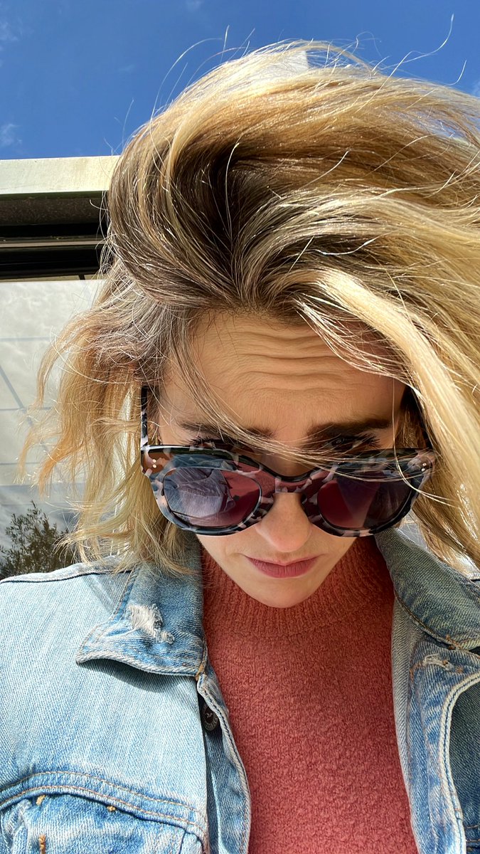 Quand je m’aperçois après 3 mois de travail à <a href="/Interference_31/">Interference Toulouse</a> qu’il y a un compte Twitter pour la salle.

GO FOLLOW ÇA &amp; GIVE SOME SUPPORT ! 

(du coup obligée de me remettre dans le bain ici, hello again les twittos)