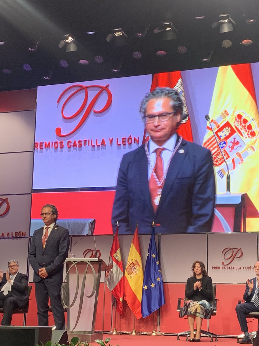 María Bolaños tweet media