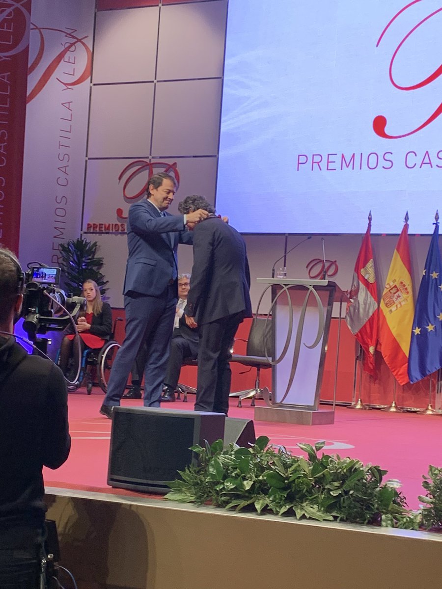 María Bolaños tweet media