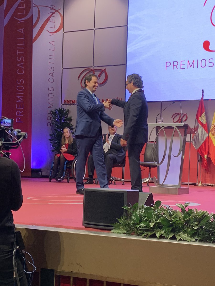 María Bolaños tweet media