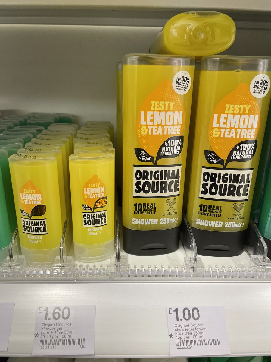 djonnes's tweet photo. @BootsUK why do you insist on ripping customers off? This is a 700% markup #loveyourcustomers #happyholidays https://t.co/dhQCu8HA0N