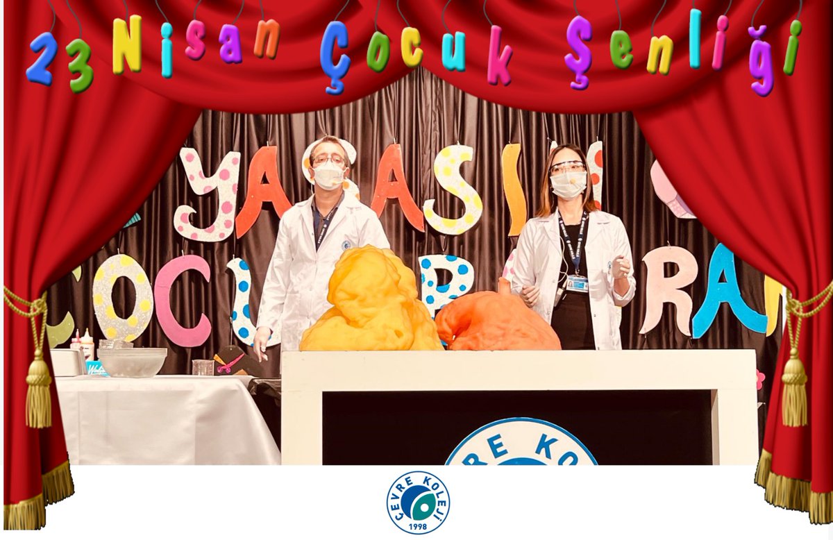 Öğrencilerimiz 23 Nisan Çocuk Şenliği kapsamında gerçekleşen "Deney Gösterisi"ni büyük bir merak ve keyifle izlediler.