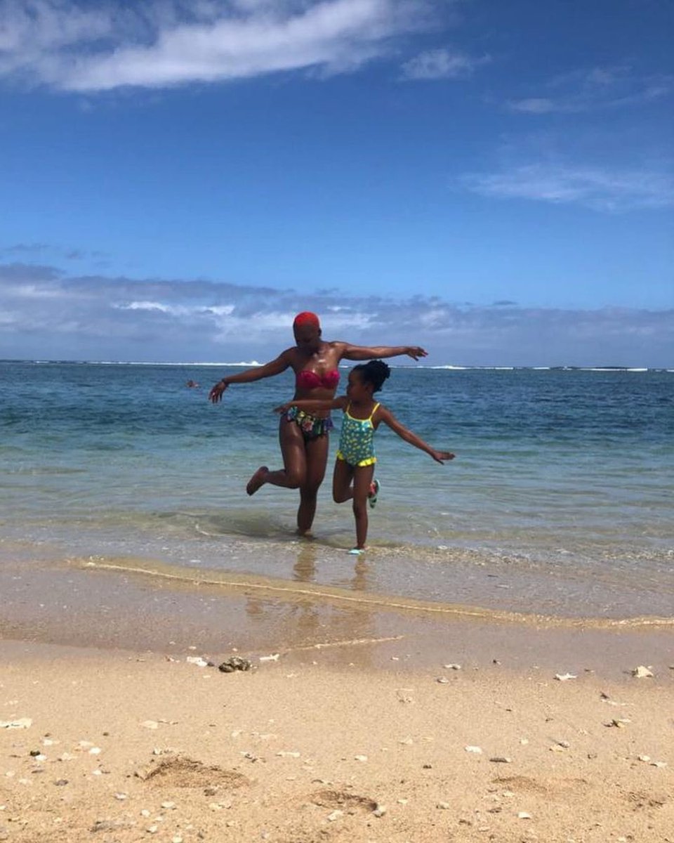 Island 🏝 vibes ✨ 
SAKIDILA La Reunion 🔥 
@Kabardock #adunadance MERCIBOPEEE🥰
#goodmemories #love #lareunion