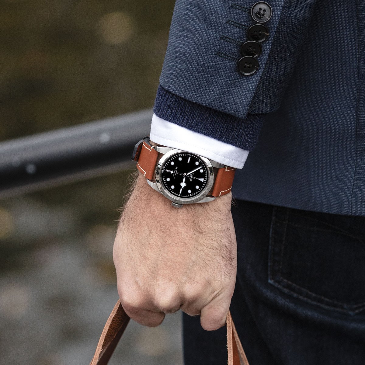Weekends away with the <a href="/Tudor_Watch/">Tudor Watch</a> all-rounder Black Bay. The Tudor Black Bay 41. 41 mm steel case, black dial, brown leather strap. #TudorWatch #BornToDare #Burrells

🛍 bit.ly/3xPIHt1
