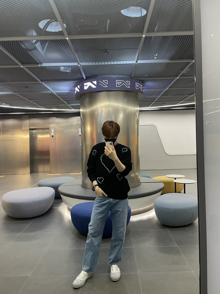 dyhum_m's tweet photo. 귀여워 https://t.co/MhqJGGSICe