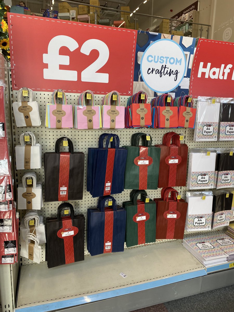 area3mo's tweet photo. @Hobbycraft_LDS #leeds  looking amazing team Leeds https://t.co/P87nuox8Aw
