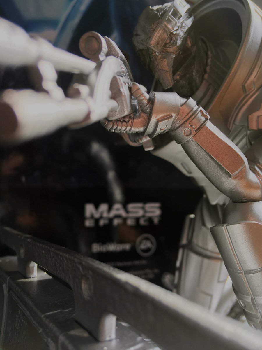 RickySetter's tweet image. The silver fox space husband has arrived and he looks fantastic✨