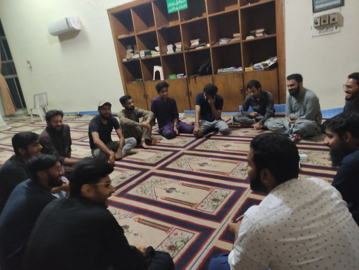 MedJamiat's tweet photo. Some glimpses from the spiritual session "Night of Reconnection" that was hosted by Medical Jamiat Lahore in AIMC last night followed by Sehri at Shaheen Mall https://t.co/mwbs83l3rK