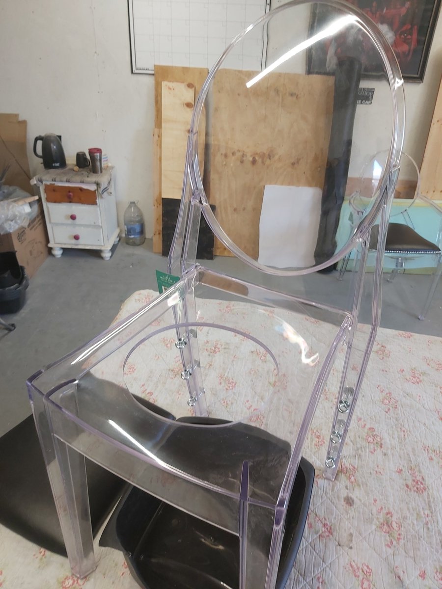 ExcelMiv's tweet photo. Relocation sale last ghost chair toilet throne, £100. Including free UK mainland delivery thanks x https://t.co/nHYPjQe1J9