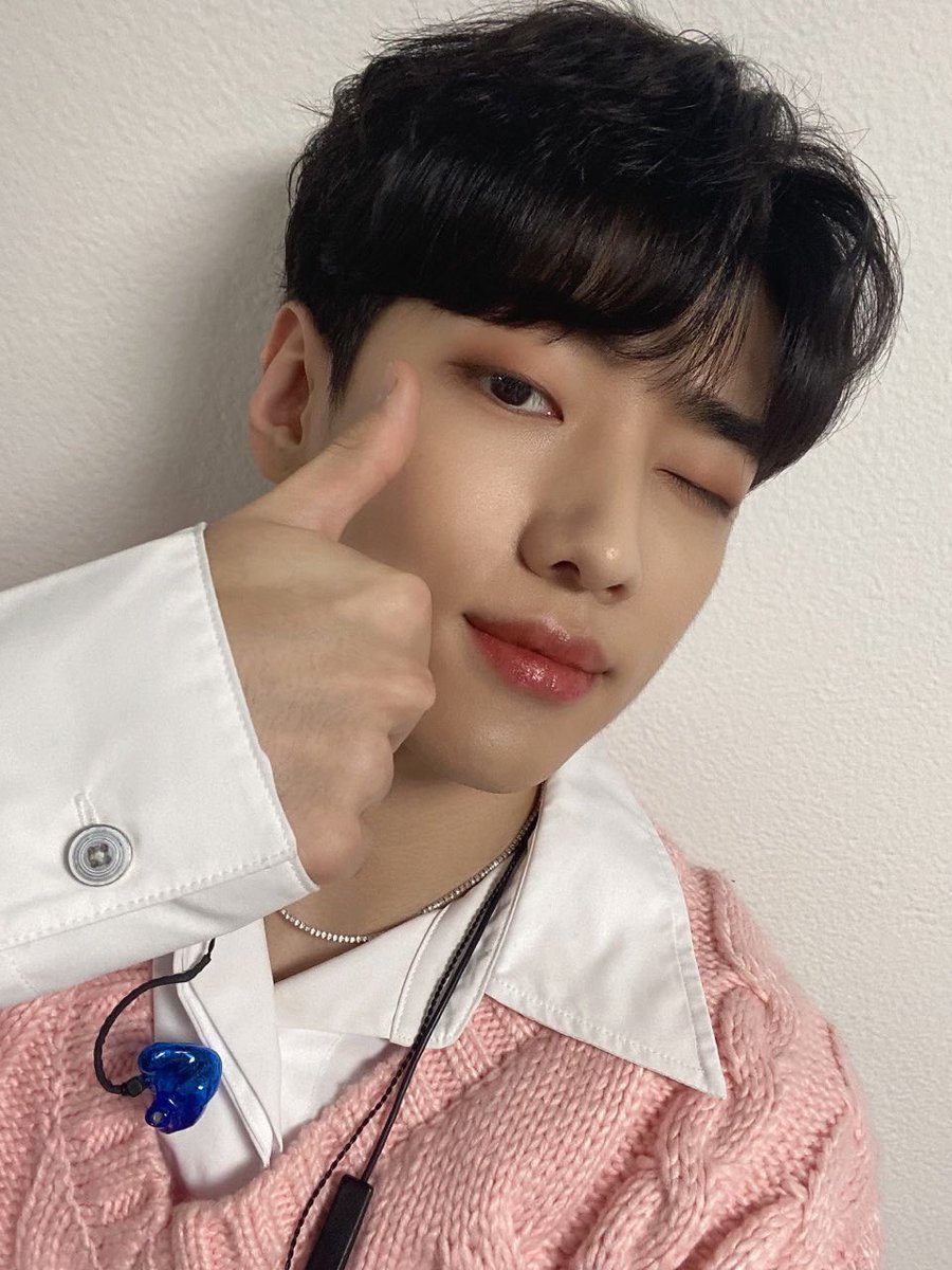 dkz_dy's tweet photo. #재찬 #JAECHAN 
이제 주말이다~!!😊 https://t.co/OFYdDRkC3S
