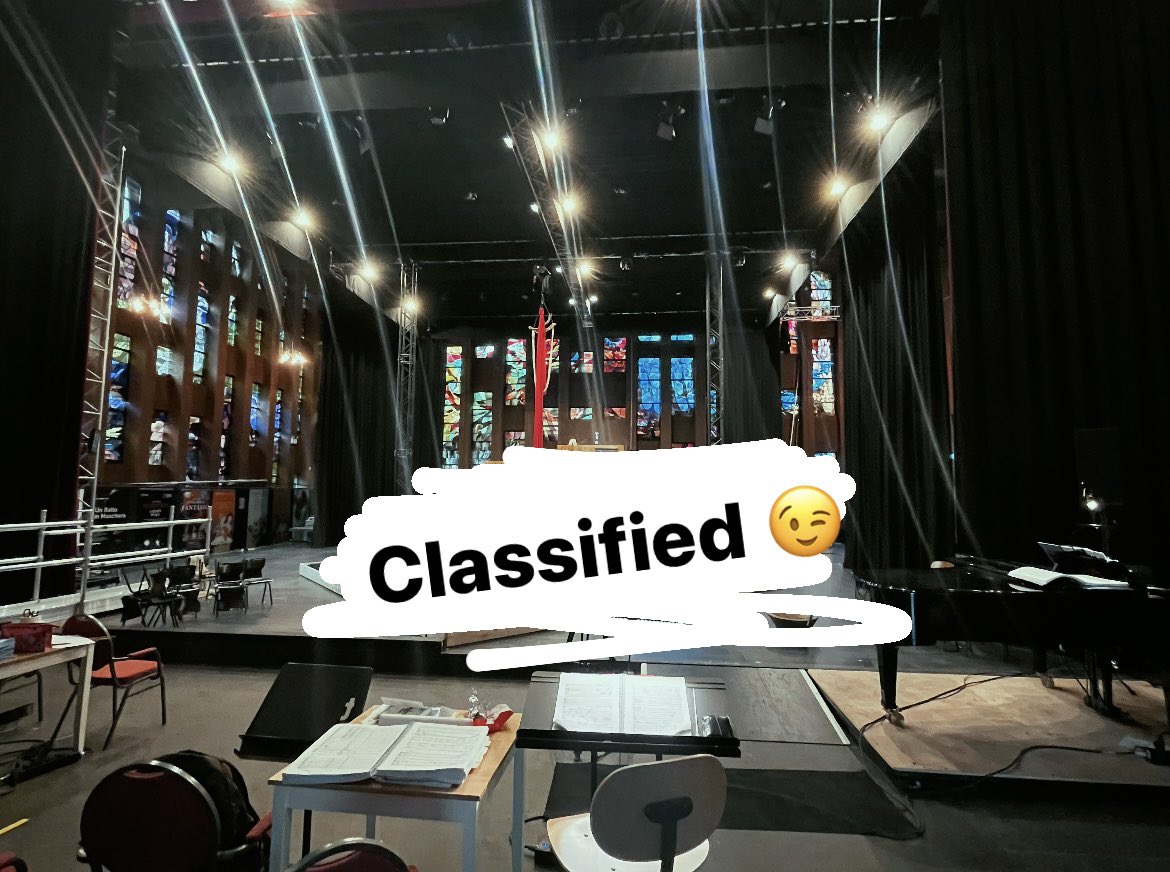 Rehearsals under way with <a href="/OperaZuid/">Opera Zuid</a> in this gorgeous rehearsal space! Performances across the Netherlands in May and June. #demetrius #amidsummernightsdream