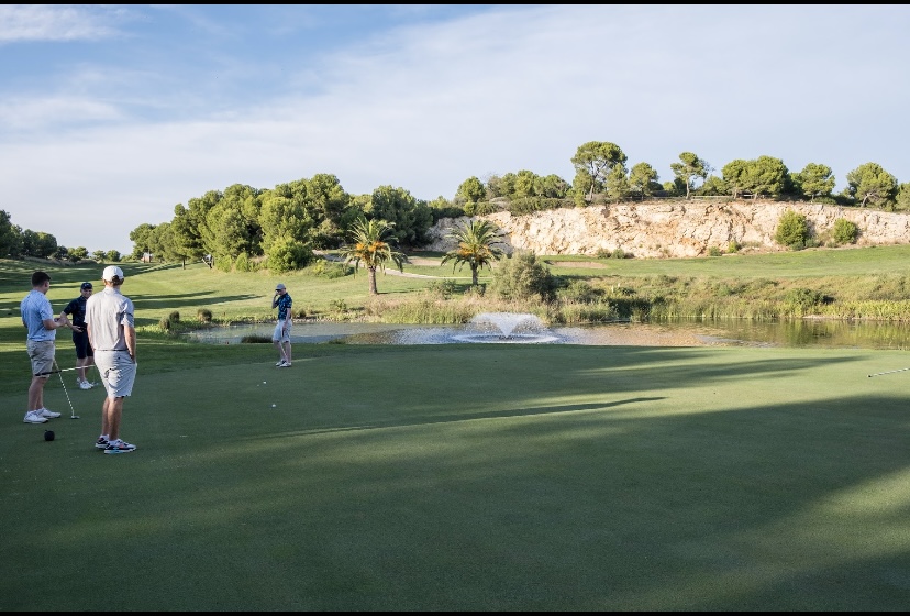 Golfbreaks.ie tweet media