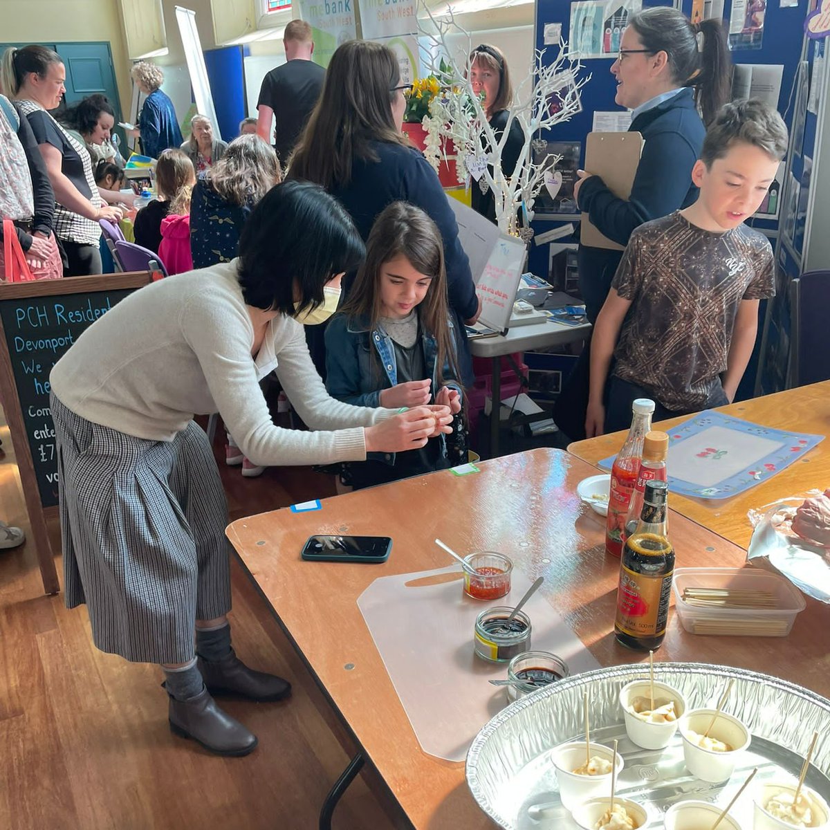 PlymLawClinic's tweet photo. Wow, it's been a busy week for the clinic. Two amazing #UnifyPlymouth events. Well done organisers Yeshi Tesfaldet (for hosting at the historic #DevonportGuildhall!) and Mike Hookway (for bringing over 1000 people to #HighViewSchool in #Efford!!)🌞🌈🥤⚽️🌻💃🥳 #community #probono https://t.co/zB1duIsih3