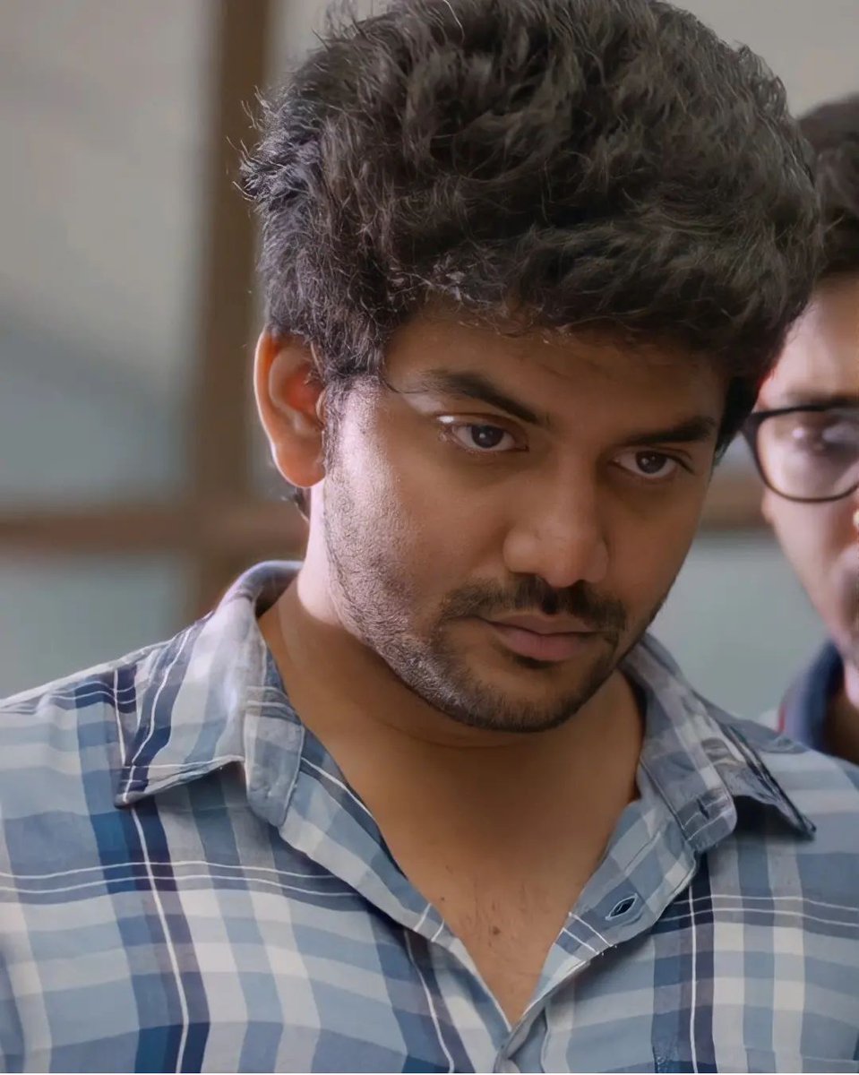 Jaganmohini13's tweet photo. இந்த அப்பா எப்படி இருக்கு
#DadaFirstLook
#Kavin #Dada https://t.co/AdvyvSjliQ