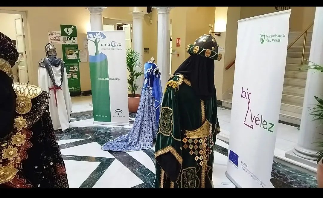 La empresa AMACVA junto al Ayuntamiento de Vélez-Málaga a través de la EDUSI han organizado diferentes actividades relacionadas con el Legado de Reyes, aquí os dejamos algunos de sus trabajos que estarán expuestos en el Ayuntamiento en esta semana de la cultura.

#cultura #EDUSI